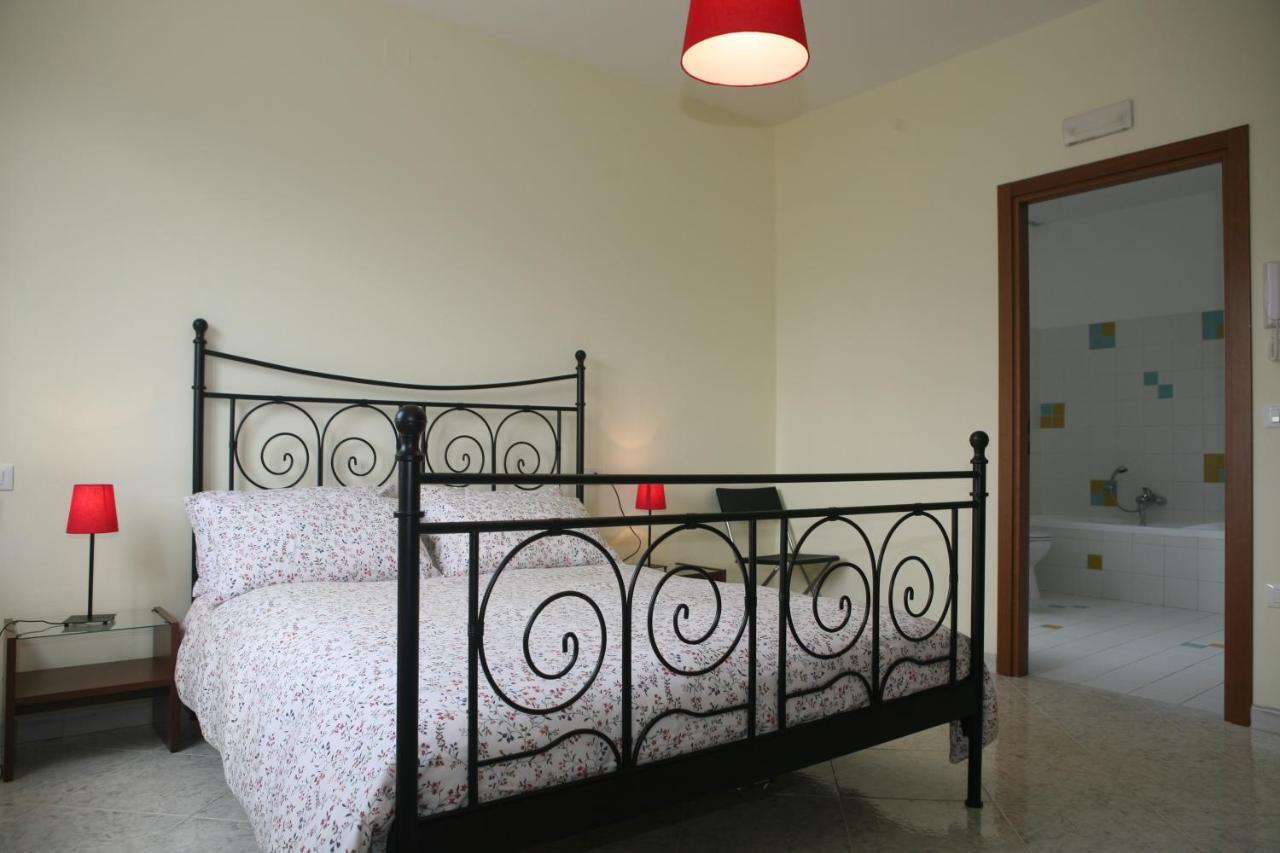 B&B La Collina Degli Ulivi Civitella Del Tronto Стая снимка