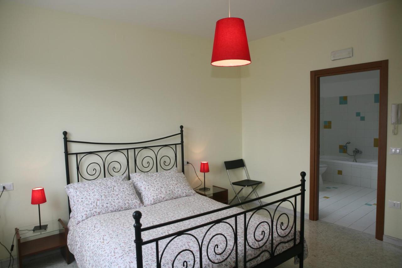 B&B La Collina Degli Ulivi Civitella Del Tronto Екстериор снимка